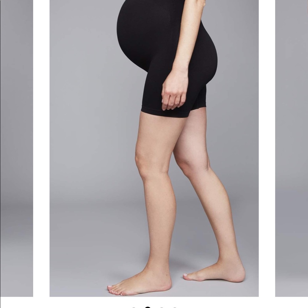 Maternity A PEA IN THE POD SECRET FIT BIKER SHORTS/SHAPER PANTY - Picture 2 of 7